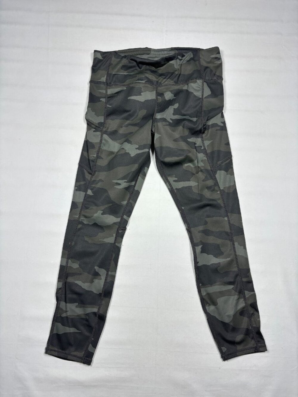 Athleta Camo Contender 7/8 Tight Leggings PowerLift Compression Pockets Medium M